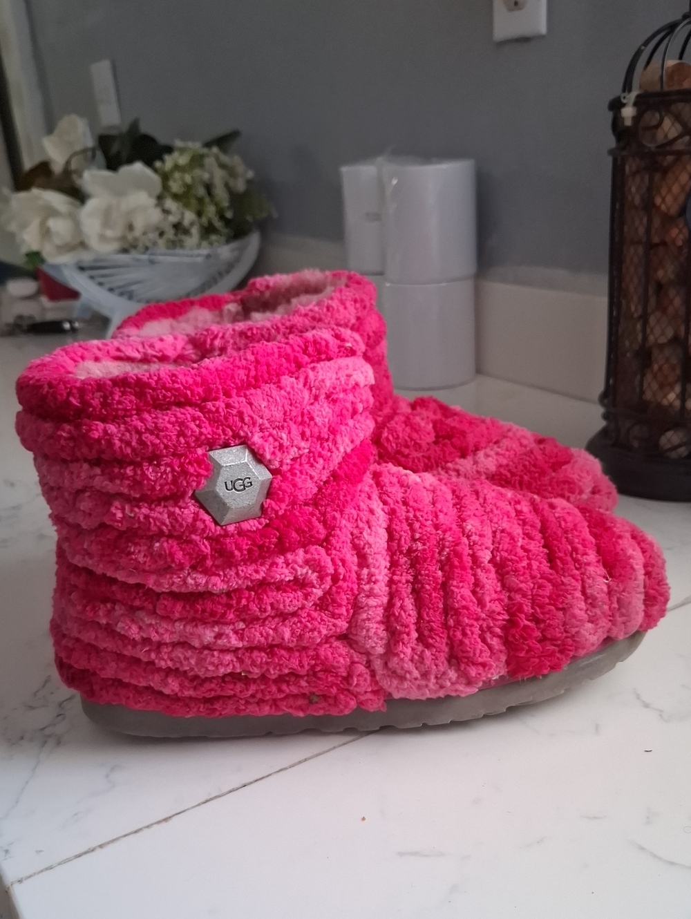 UGG SHORT BOOTS WOMENS